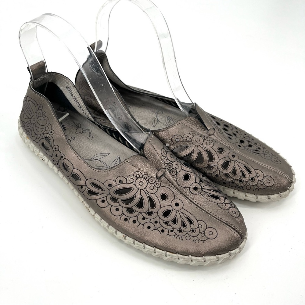 SPRING STEP Mirtha Pewter Slip On Leather Shoes Flats 10 Cut Outs Art to Wear